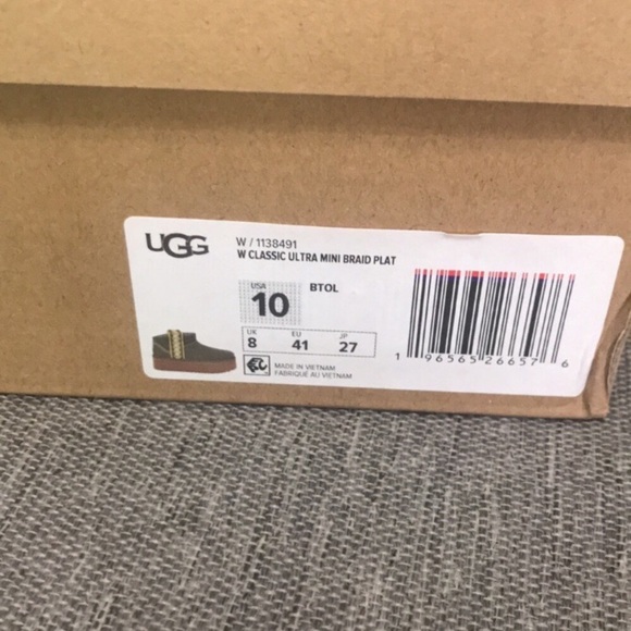 UGG Classic Ultra Mini Braid Platform Boots Olive - Picture 4 of 7